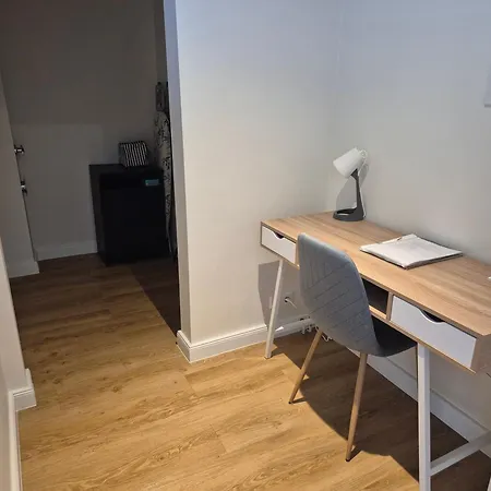 Ruhige Einzimmerwohnung アパート *